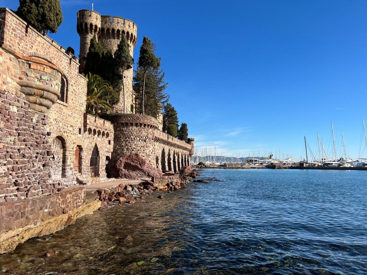 Appartement 33 M2 Comme Une Junior Suite - Vue Port Et Palais Des Festivals Cannes Luaran gambar